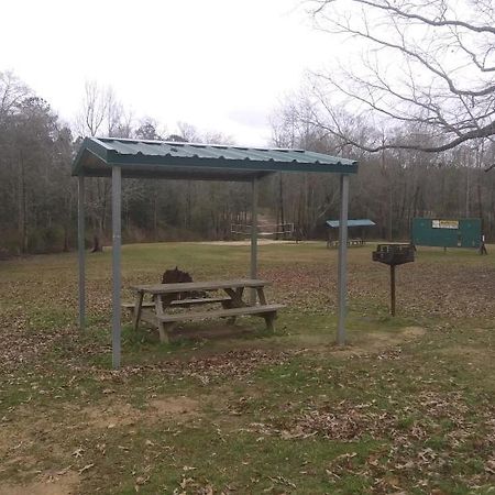 Whispering Creek Lodging & Rv Resort Newton Exterior photo