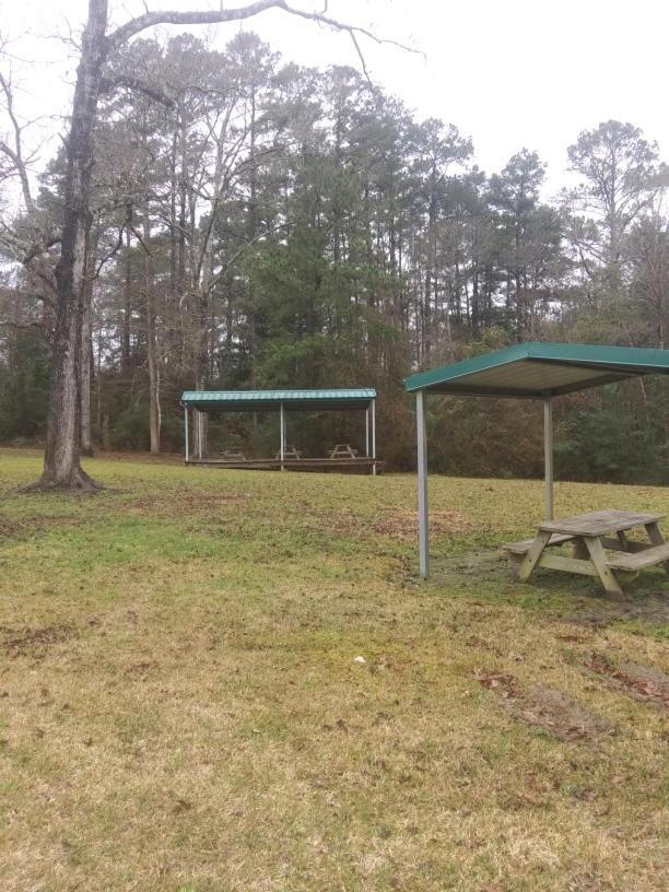 Whispering Creek Lodging & Rv Resort Newton Exterior photo
