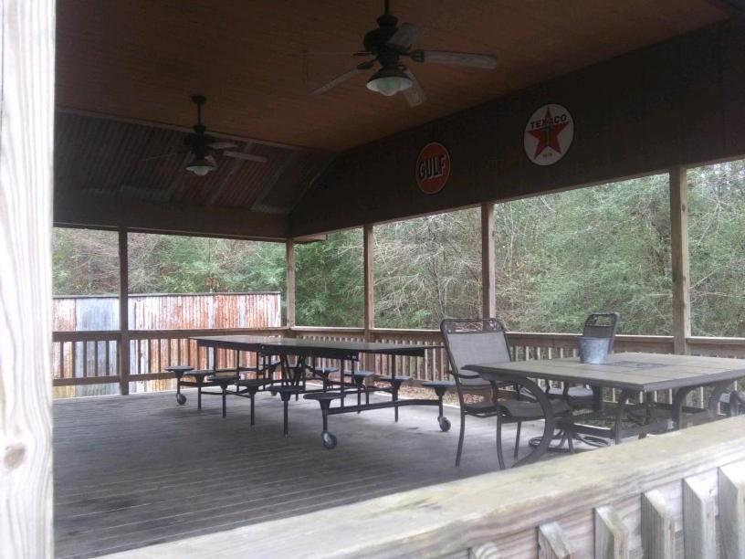 Whispering Creek Lodging & Rv Resort Newton Exterior photo