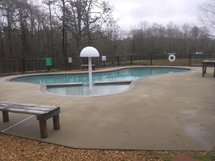 Whispering Creek Lodging & Rv Resort Newton Exterior photo