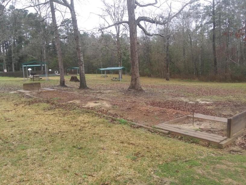 Whispering Creek Lodging & Rv Resort Newton Exterior photo